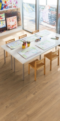 EGGER Natural Waltham Oak Laminált Padló EPL122