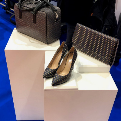 Egyedi cipő és táska